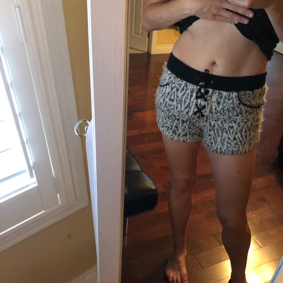 Leopard Print Shorts - Picture 9 of 9
